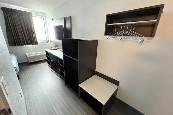 Room 15 of 61