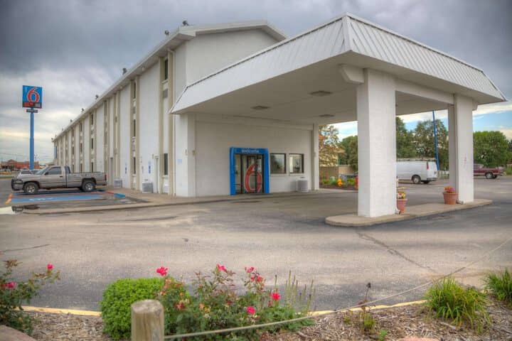 Hotel 60 of 61