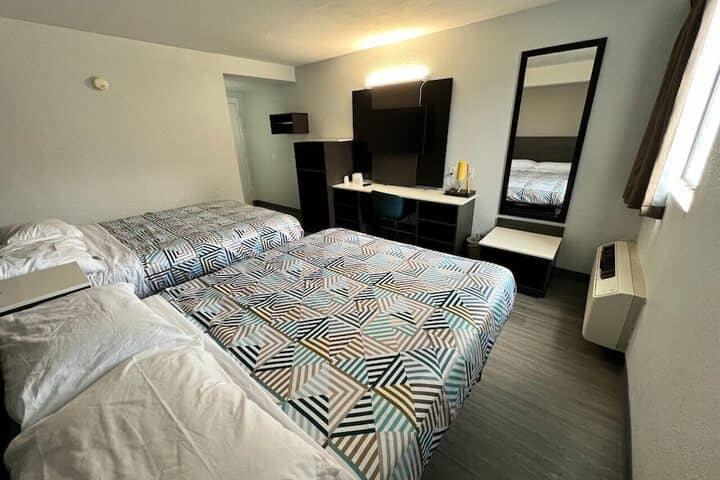 Room 16 of 61